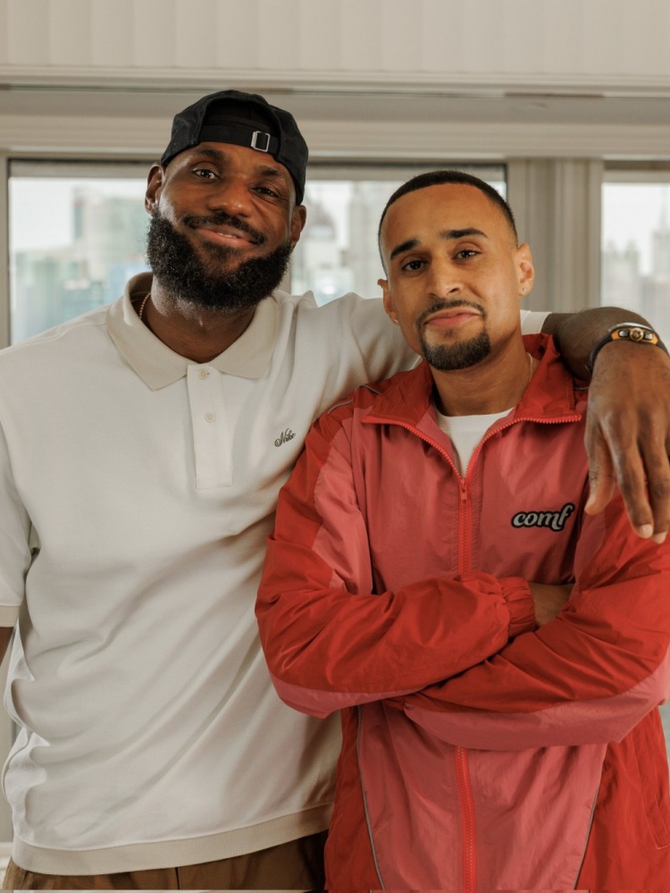 詹姆斯：我在中国还是没买国际漫游流量 但我连上了酒店的WiFi