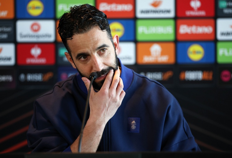 阿莫林：今天我无法指责任何球员不够努力，所以输球的责任在我